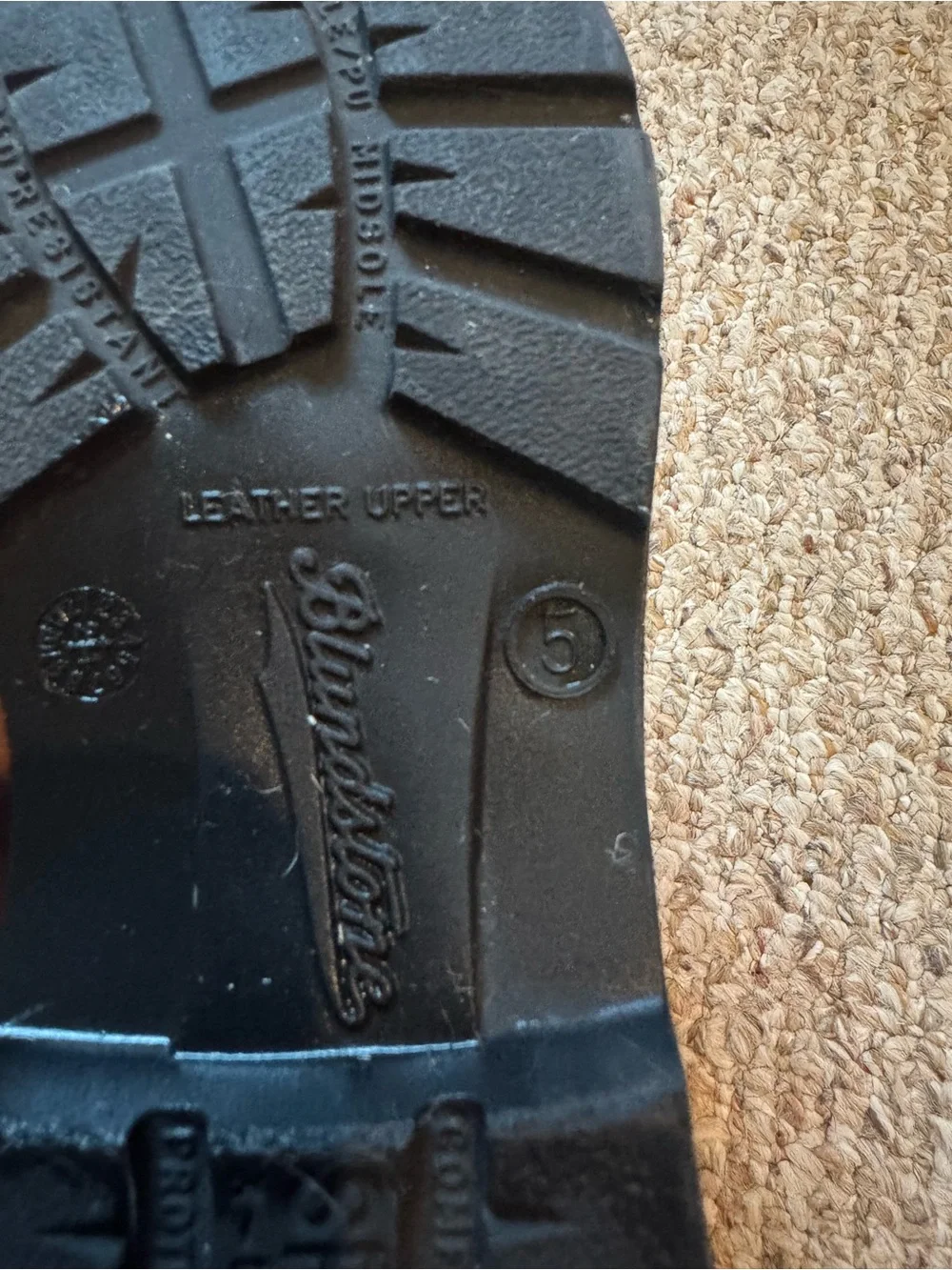 Blundstone size 5 (women’s 6.5)